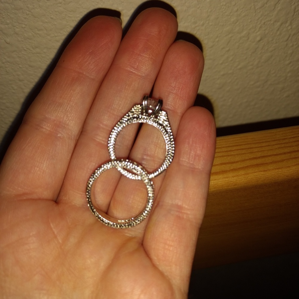 Wedding ring set - Picture 2 of 6